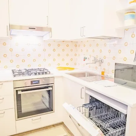 A Casa Di Andrea - Italian Homing Apartment Desenzano del Garda