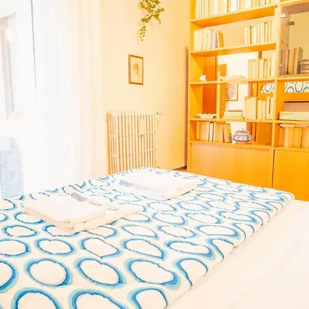 A Casa Di Andrea - Italian Homing Apartment Desenzano del Garda